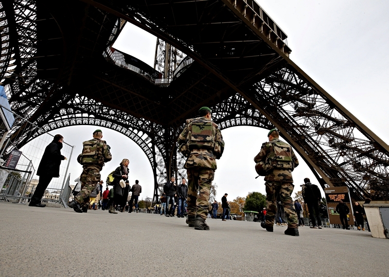  Ataques terroristas en París: Mesa de análisis con Rafael Mandressi y Susana Mangana