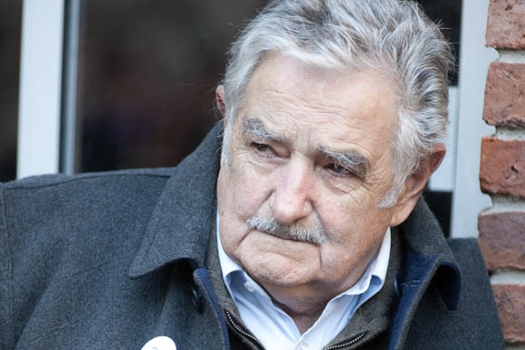  El sorpresivo debate en el Senado entre Mujica y Larrañaga