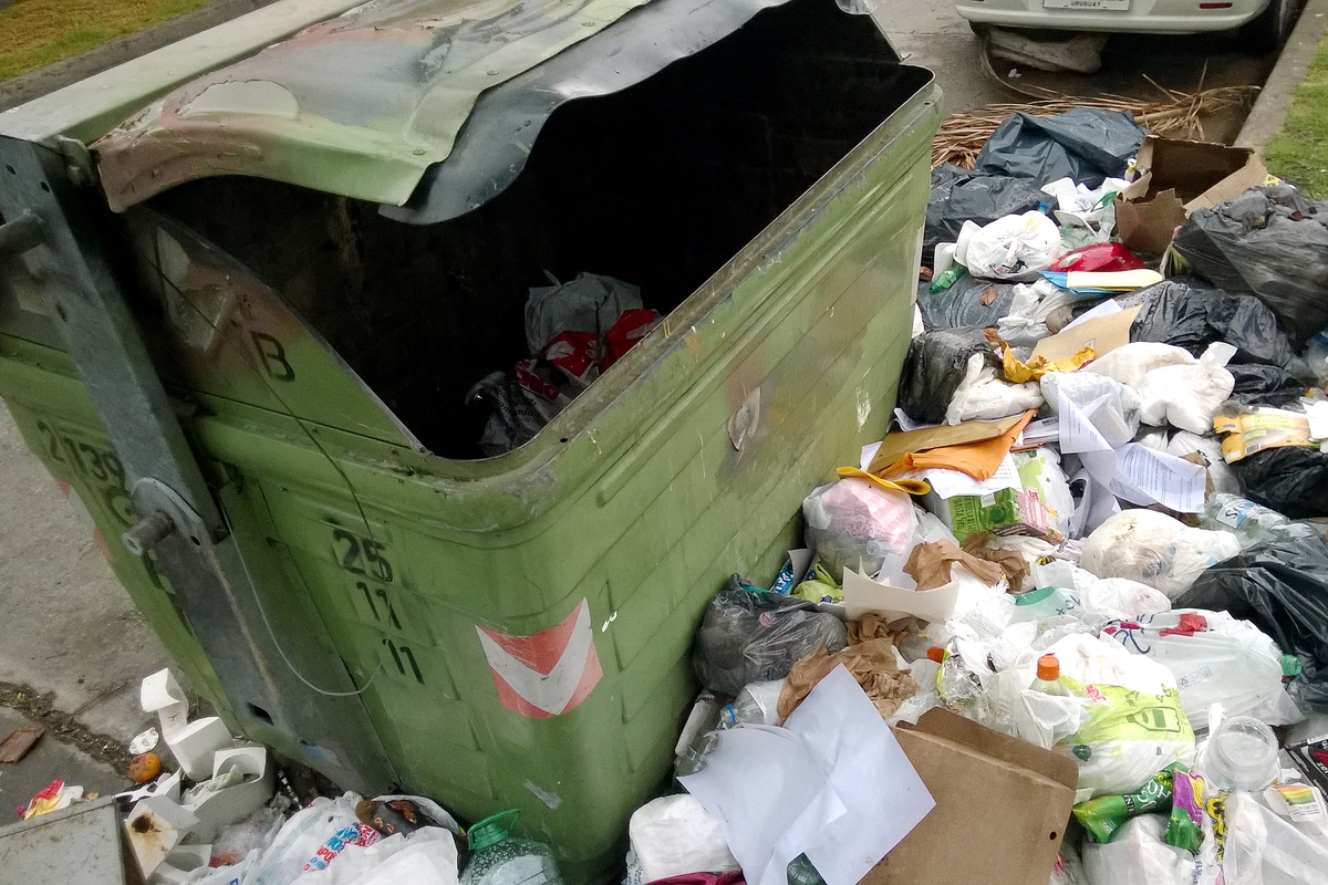  Ejército Nacional continúa con la recolección de basura en Montevideo