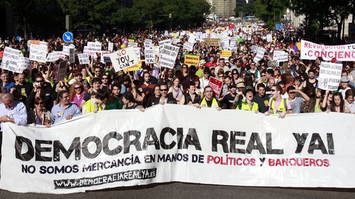  La Mesa de Análisis Político: Desciende el apoyo a la democracia en América Latina