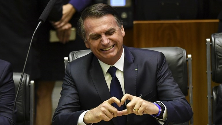  «Un país libre de amarras ideológicas»: Qué dejó la asunción de Jair Bolsonaro y qué indican sus primeras medidas como presidente de Brasil
