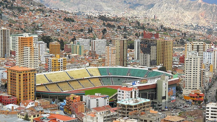  La situación de Bolivia y el fútbol, con el sociólogo Sergio Villena (T05P199)