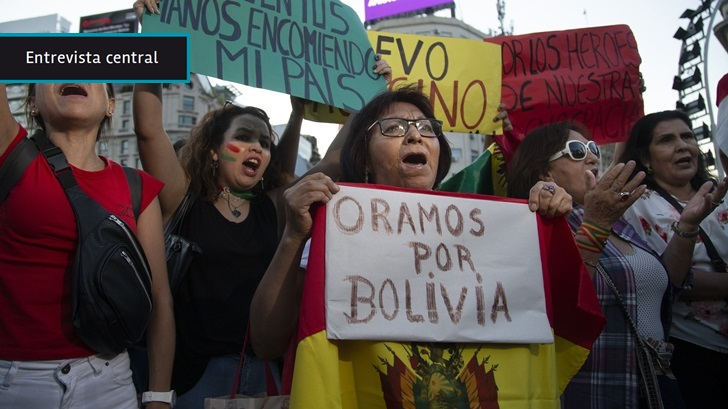  En Bolivia ocurrió «un golpe de Estado que tiene dos salidas posibles: la sucesión constitucional o lo que plantean los radicales, formar un gobierno provisional», dice especialista