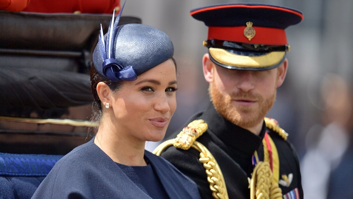 (FILES) In this file photo taken on June 08, 2019 Britain’s Meghan, Duchess of Sussex (L) and Britain’s Prince Harry, Duke of Sussex (R) return to Buckingham Palace after the Queen’s Birthday Parade, ‘Trooping the Colour’, in London. – The Canadian government has yet to decide whether it will assume the security costs associated with Prince Harry and Meghan Markle’s decision to split their time between Canada and Britain, Prime Minister Justin Trudeau said January 13, 2020. «I think that is part of the reflection that… needs to be had, and there are discussions going on,» Trudeau said in an interview with Canadian television channel Global. (Photo by Daniel LEAL-OLIVAS / AFP)