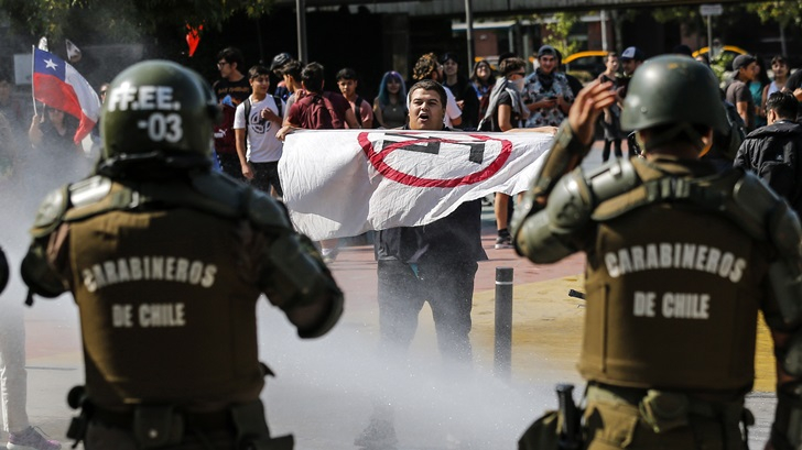  Chile: «Hay una tensa calma» en una situación que «no está para nada controlada»