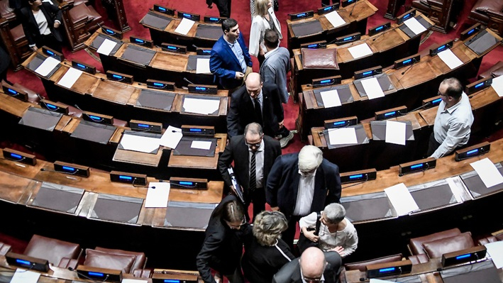  Informe: Partidos políticos comienzan a acordar distribución de trabajo en el nuevo Parlamento