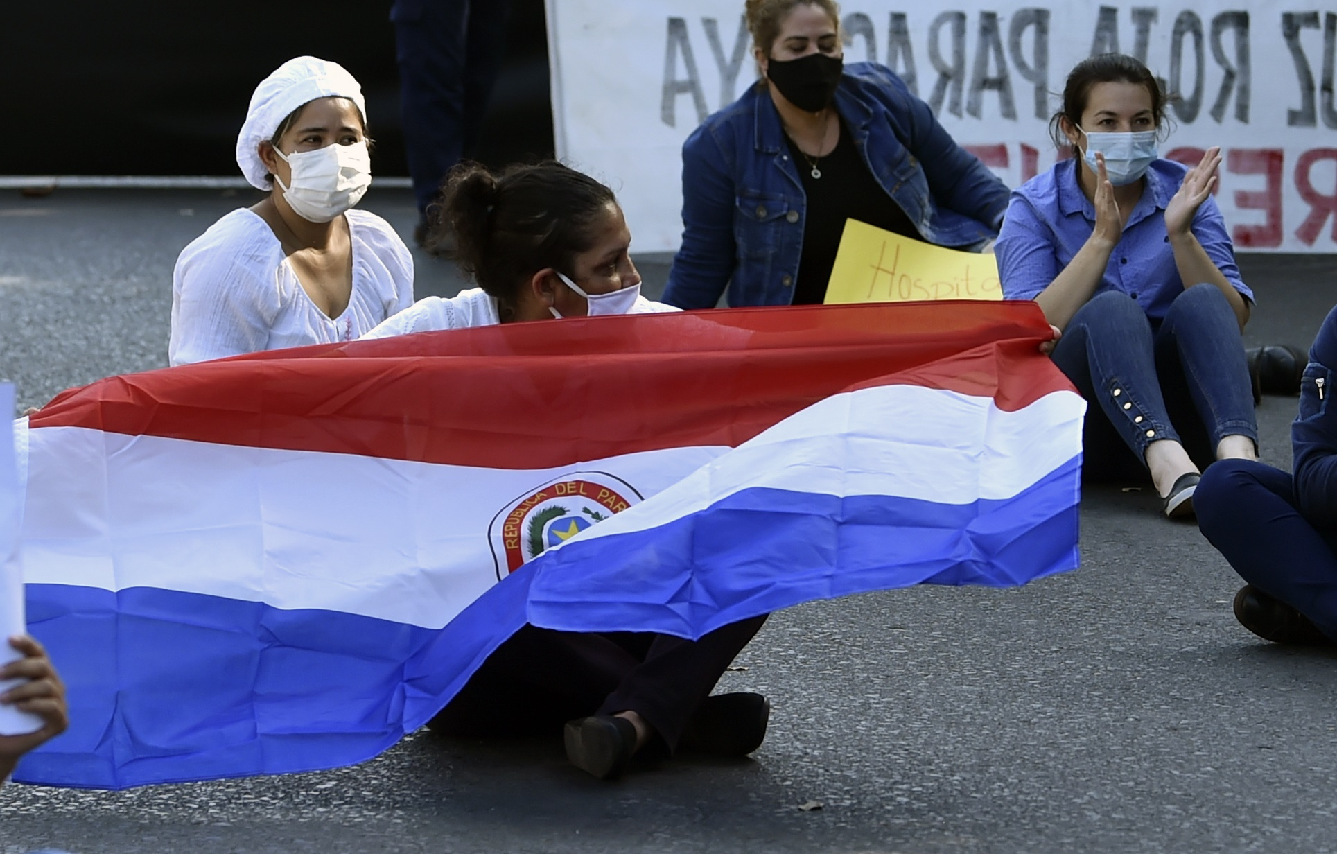  En Paraguay la actividad económica cae a tasas de dos dígitos