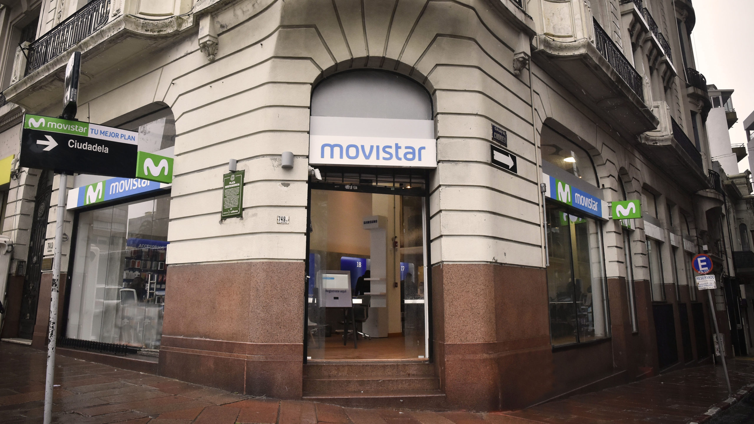  Movistar inaugura un nuevo local para mayor comodidad de sus clientes