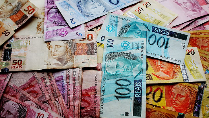  Brasil endurece su política monetaria y hay una fuerte caída del dolar