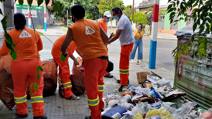  Los ojos de la radio: Desborde de basura en Montevideo se nota en calles menos importantes