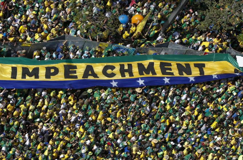  Bolsonaro convocó a marcha en su apoyo y redobló sus ataques contra la justicia