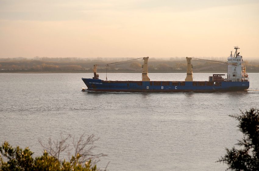  Bajante histórica en el Río Paraná: ¿Cuáles son las consecuencias en el puerto de Nueva Palmira? Hablamos con Ruben Martínez (director de Corporación Navíos)