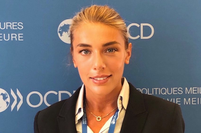  Impuesto global a multinacionales dio un paso más en la OCDE: ¿Qué más dejó la reunión de ministros en París? Entrevista con Silvia da Rin, directora del Consejo