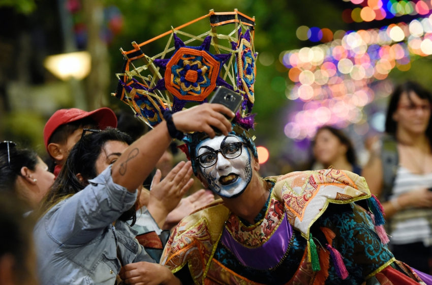  Vuelve el desfile inaugural de Carnaval a Montevideo: Luego de dos años, esta edición llega con novedades