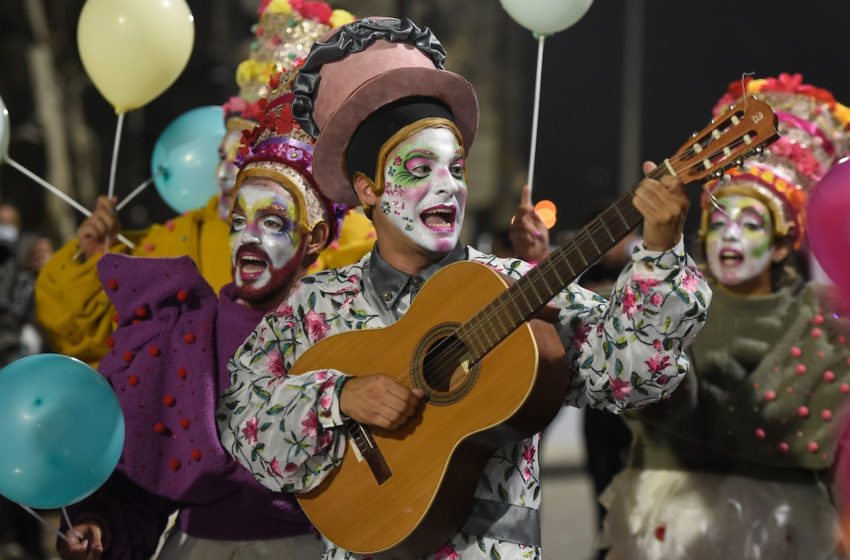  ¿Por qué el Carnaval uruguayo es el más largo del mundo?