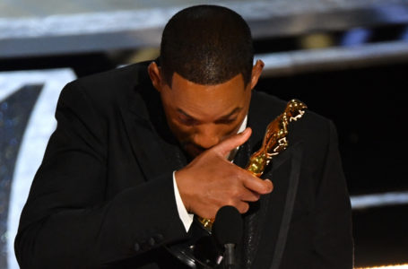 (FILES) In this file photo taken on March 27, 2022 US actor Will Smith accepts the award for Best Actor in a Leading Role for «King Richard» onstage during the 94th Oscars at the Dolby Theatre in Hollywood, California. – Will Smith has tendered his resignation from the body that awards the Oscars after his attack on Chris Rock during the weekend ceremony, a statement said April 1, 2022. (Photo by Robyn Beck / AFP)