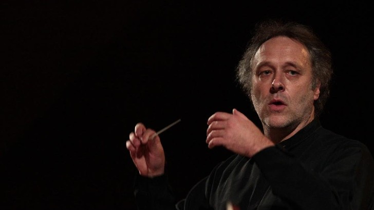  Maestro Nicolás Rauss: «En un concierto lo que importa no es el resultado, sino la vivencia»