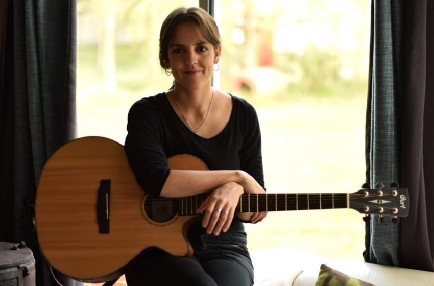  La Música del Día: Clara Pregliasco, voz femenina del pop nacional