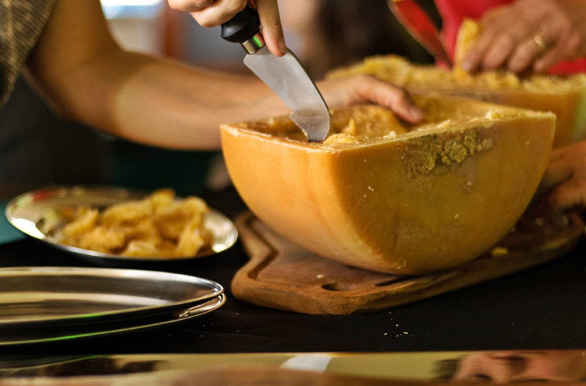  La Sobremesa: Hacer y comer queso