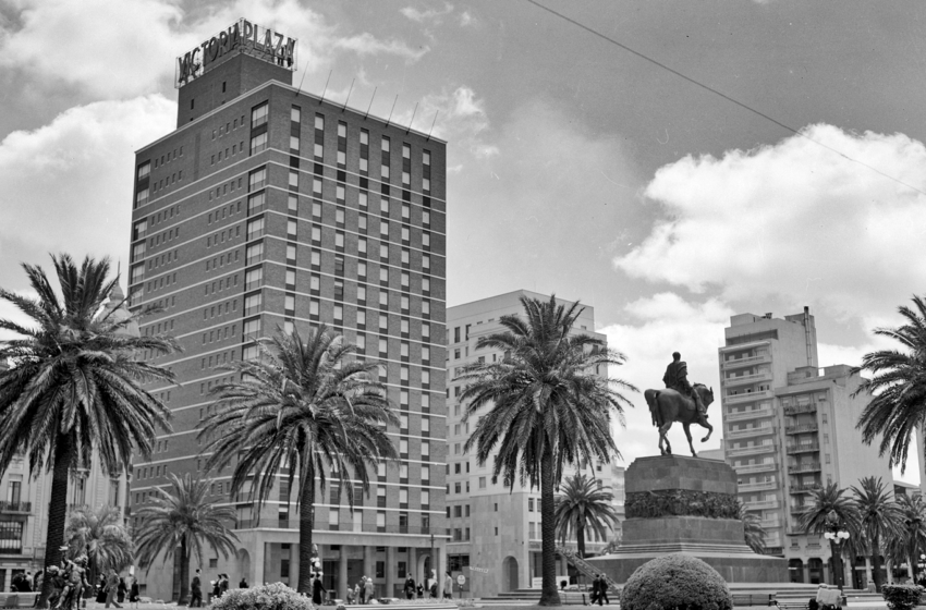  El hotel y la ciudad: La historia del Victoria Plaza