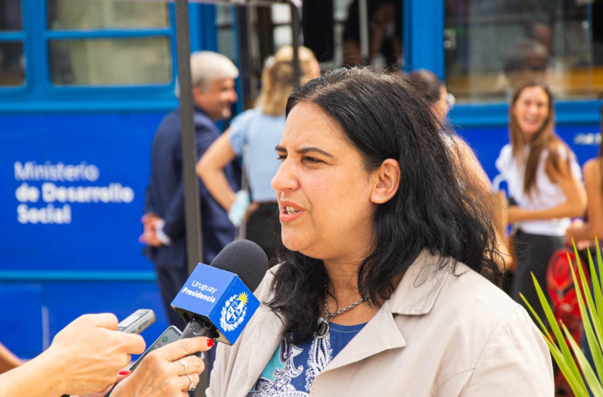  Ollas populares: «Sería drástico que sigamos permitiendo que se retiren insumos que no se sabe a dónde van», dijo Carolina Murphy, directora del Mides en Montevideo