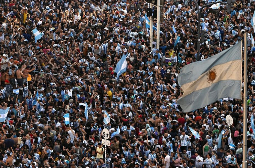  Uruguayos y argentinos: ¿Los queremos? ¿Hincharemos por ellos en la final del Mundial?