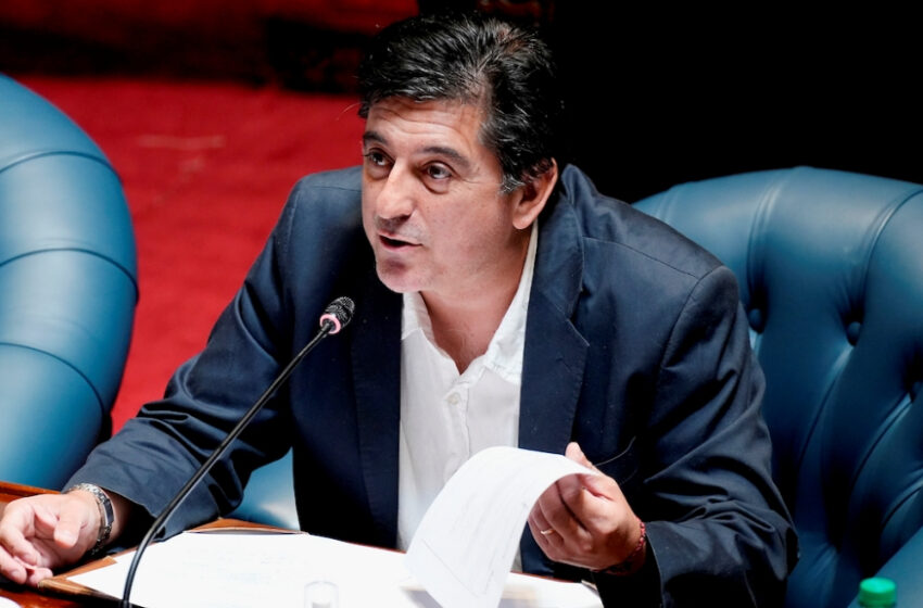  Proyecto de reparación a víctimas de la guerrilla: «Es importante» pero se discute «a las apuradas, no es oportuno», dice diputado Enzo Malán (FA)