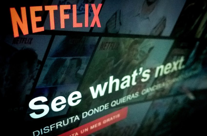 Por qué Netflix modifica sus reglas sobre compartir contraseñas y cómo va a funcionar este nuevo sistema