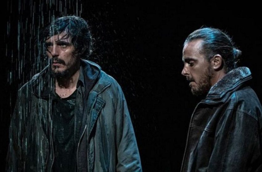 Con Carlos Rompani, uno de los actores de la obra «Lluvia constante», que repone en la Zavala Muniz