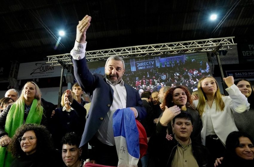  Convocatoria Seregnista proclamó a Mario Bergara como precandidato presidencial