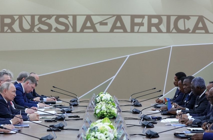  ¿Que dejó la cumbre del presidente ruso, Vladimir Putin, con los líderes africanos en San Petersburgo? Con la periodista Mercedes Sayagués