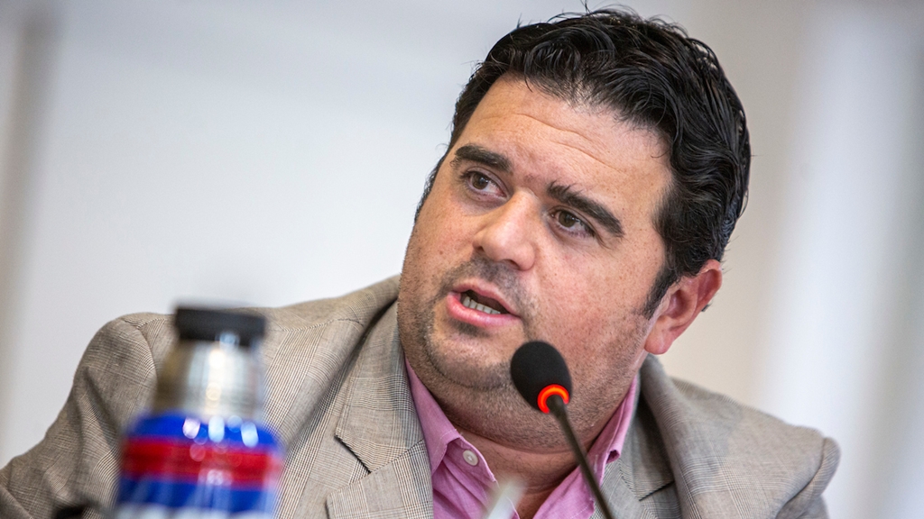 Congreso de Intendentes rebaja el 50% de las multas buscando un mayor cumplimiento de pago: “Si solo se aplican sanciones no le cambias la conducta a nadie”; hoy el 70% no abona, dice Nicolás Olivera