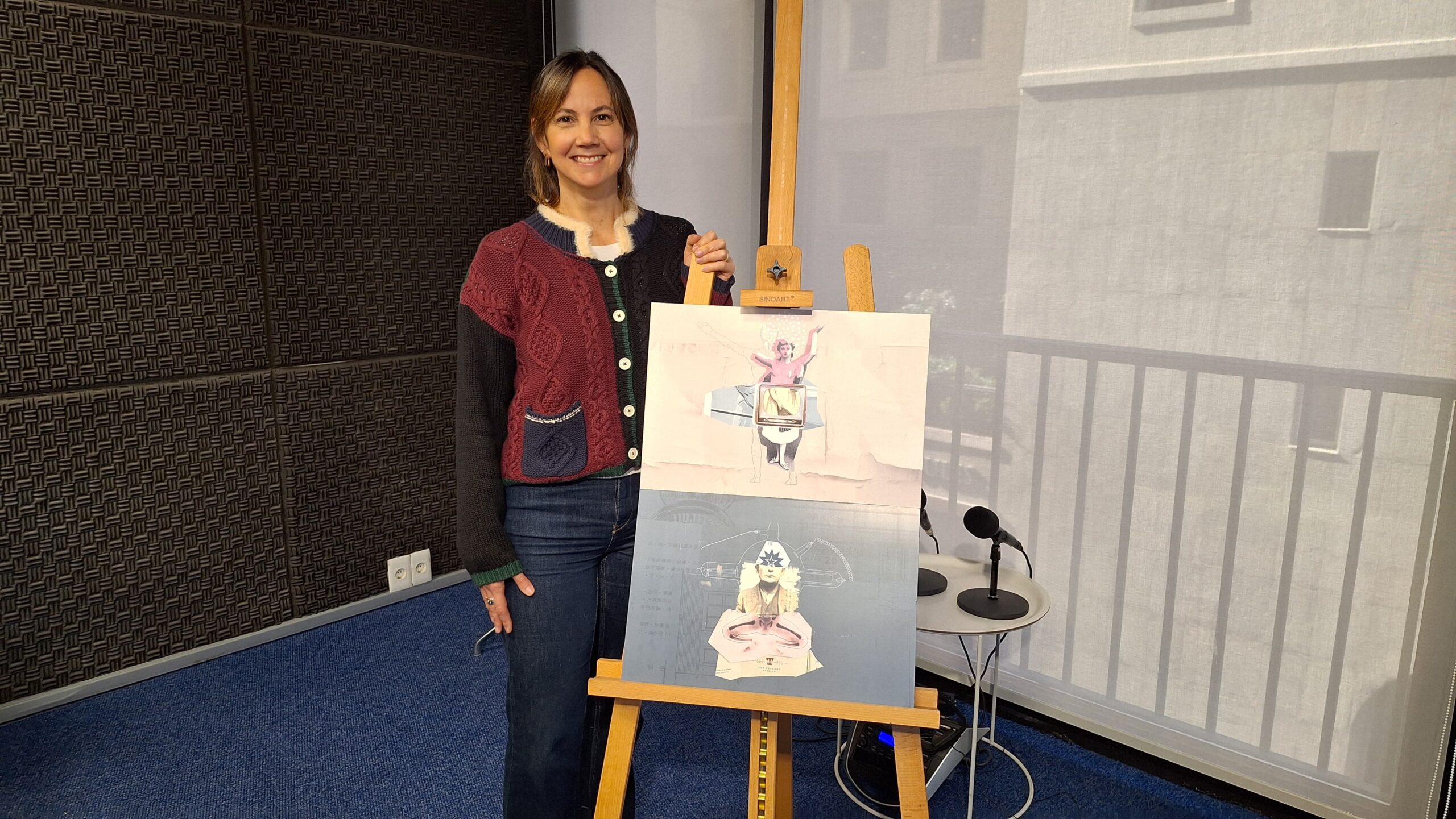 Daniela Bluth con la obra de Germán Cardoso
