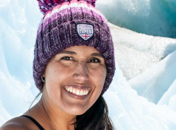 Bárbara Hernández, psicóloga, nadadora de ultradistancia y máxima figura mundial del nado extremo sin neopreno