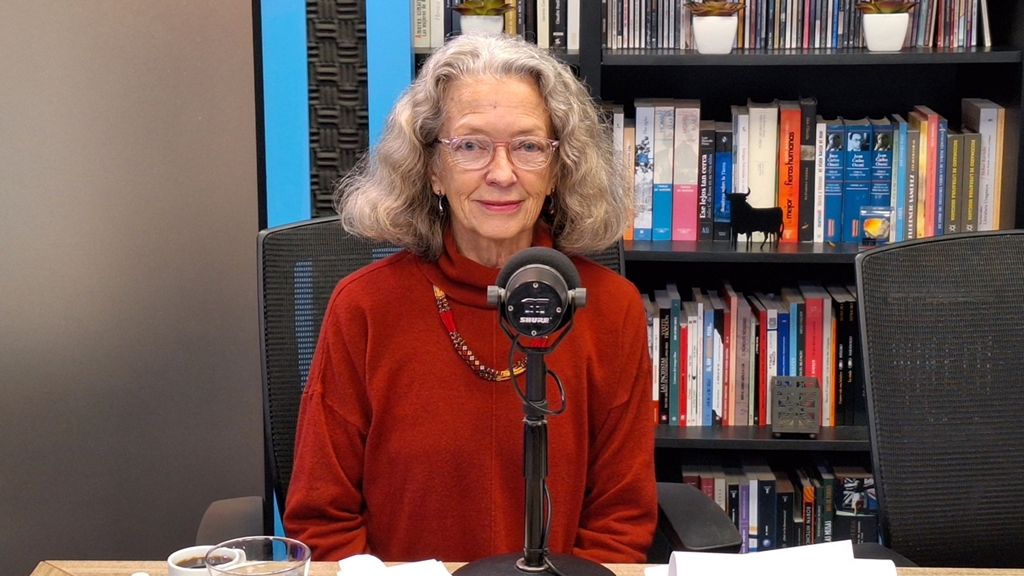 Conversamos sobre esta situación con nuestra columnista, Mercedes Sayagués, periodista uruguaya radicada en Sudáfrica, con larguísima trayectoria en ese continente.
