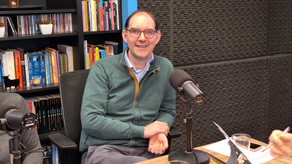 Gustavo Mesa. Ingeniero en Computación y cuenta con 18 años de experiencia como consultor en Gestión de Datos. Desde hace más de una década forma parte del equipo de Quanam como Especialista en Gobernanza de Datos.