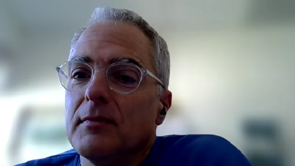 Juan Pablo Lozoya, magíster en Ecología, doctor en Ciencias del Mar, docente del Centro Universitario Regional del Este de la Universidad de la República, especializado en contaminación marina con plásticos.