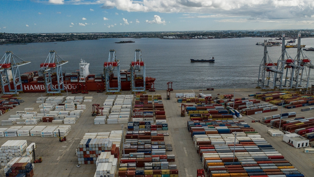 Terminal Cuenca del Plata de la empresa Katoen Natie, puerto de Montevideo. Foto: Daniel Rodriguez /adhocFOTOS
