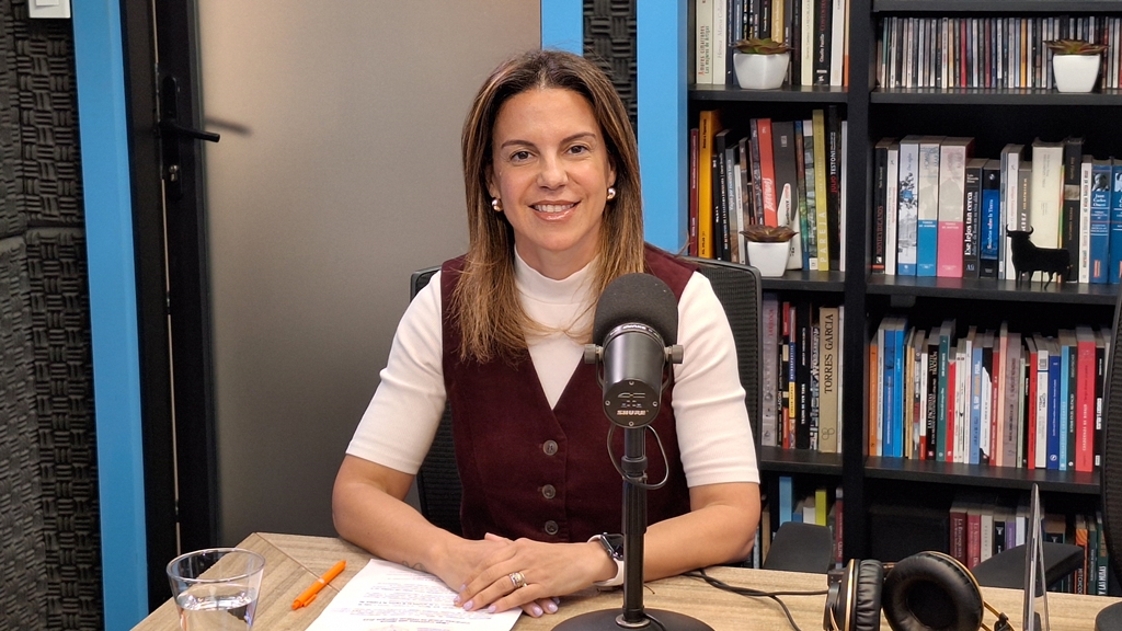 Daniela Alonso. Mentora Ejecutiva & Organizacional, asesora Estratégica en Capital Humano, con más de 25 años de experiencia, y directiva de OMEU y presidenta de la Asociación de Gestión Humana.