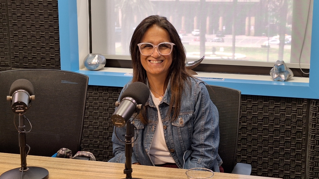 Aleja Sosa. Artista y tallerista que participa en el documental.