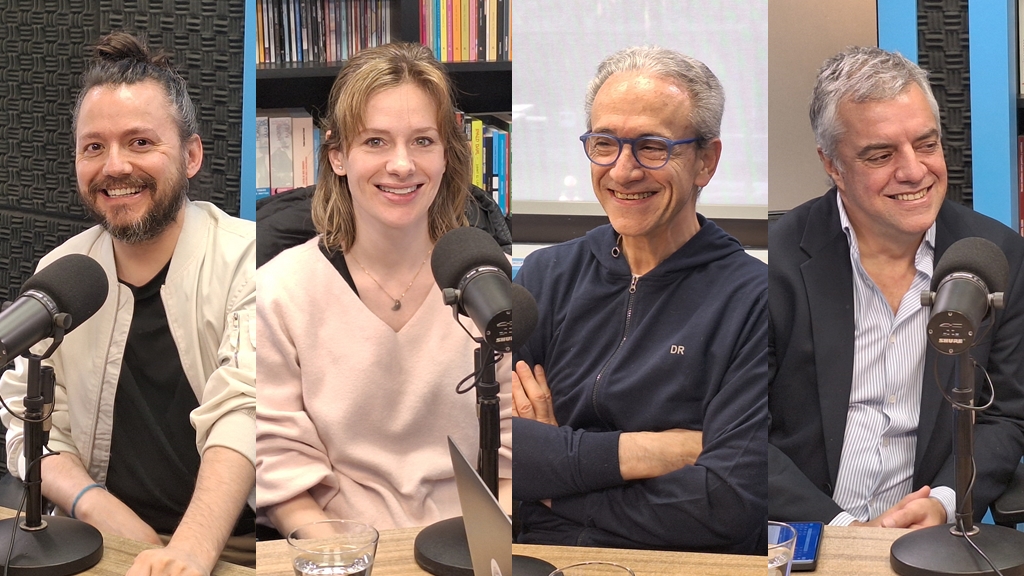 el responsable de la puesta en escena, Domingo Milesi, la protagonista Stefanie Neukircht, el director de la Comedia Nacional José Miguel Onaindia y uno de los espectadores el Dr. Álvaro Villar, director del Hospital de Clínicas.