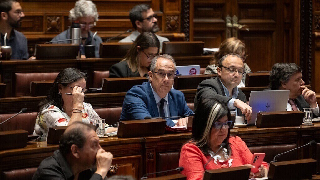 José Carlos Mahía durante su interpelación en la Cámara de Diputados. Foto: Santiago Mazzarovich / adhocFOTOS