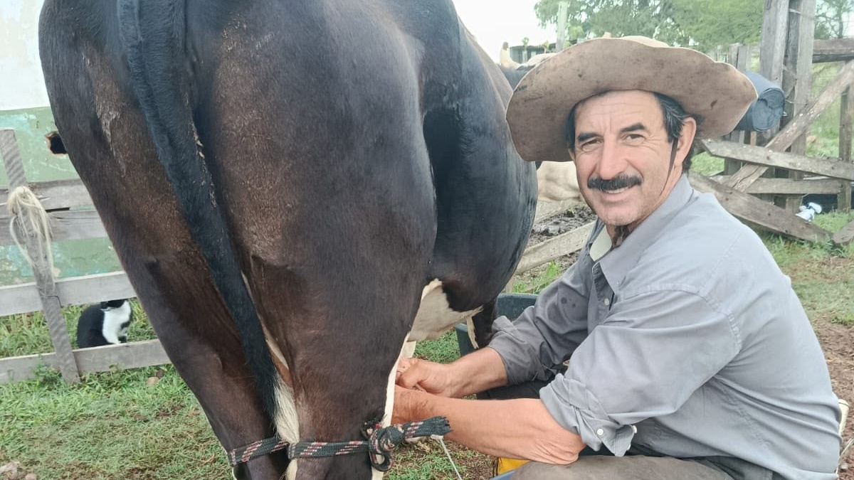 La otra cara de las inundaciones: ¿Cómo un trabajador rural rescata el ganado en medio de una crecida? Con Leo Ponte desde Artigas